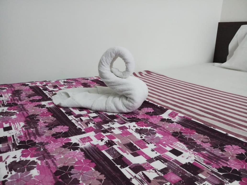 Hôtel Sri Kousthubham Residency à Tirupati Extérieur photo